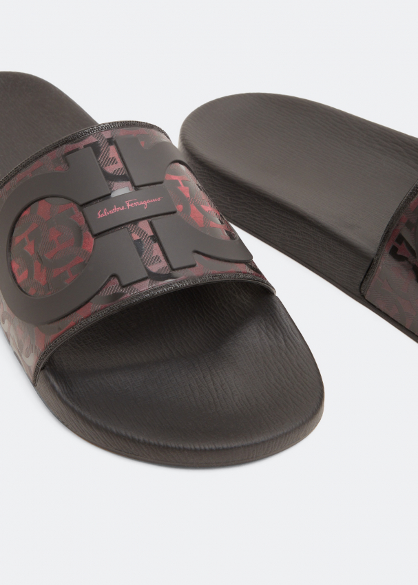Ferragamo sales groove slides