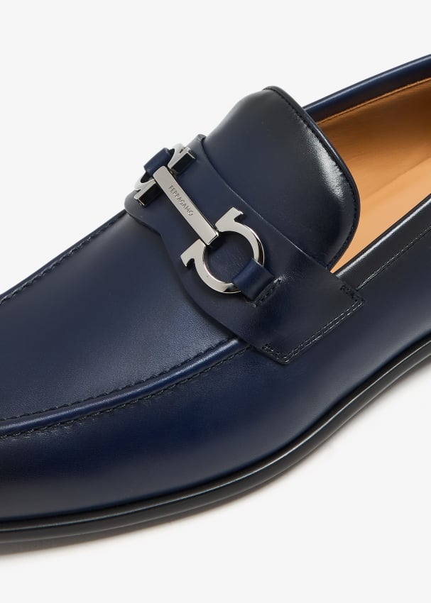 Salvatore Ferragamo Navy Blue Leather Slip On Loafers Size 42.5 Salvatore  Ferragamo