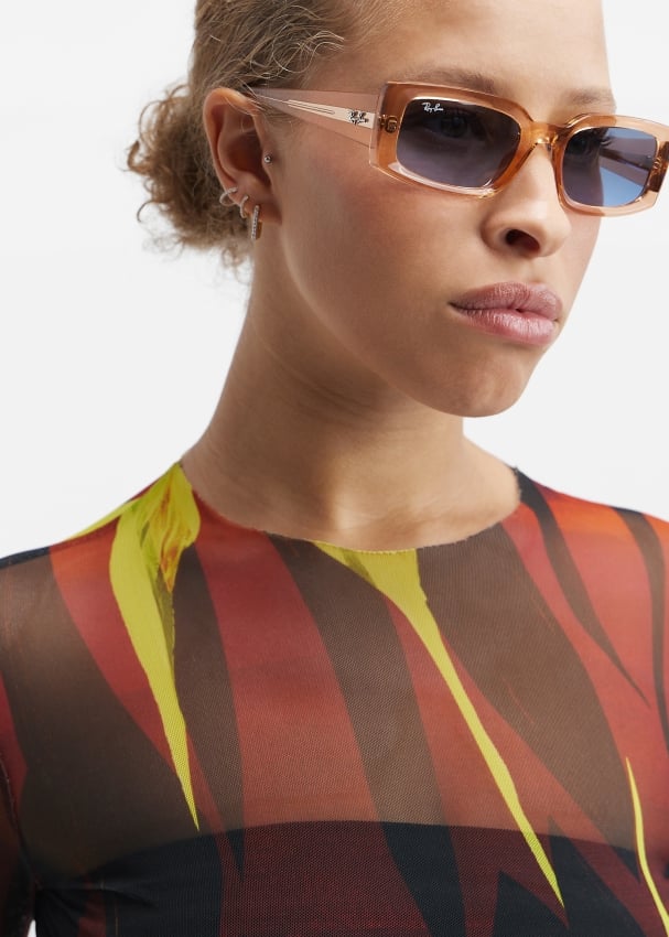 keiju着用　Ray-Ban KILIANE RB4395F 美品