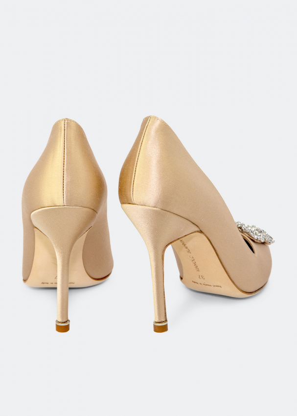 Manolo blahnik hangisi satin pumps deals