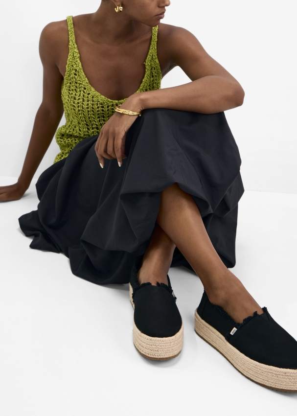 10021914-black_2.jpg