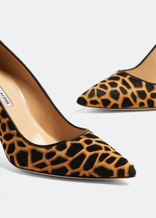 Manolo blahnik leopard print shoes sales