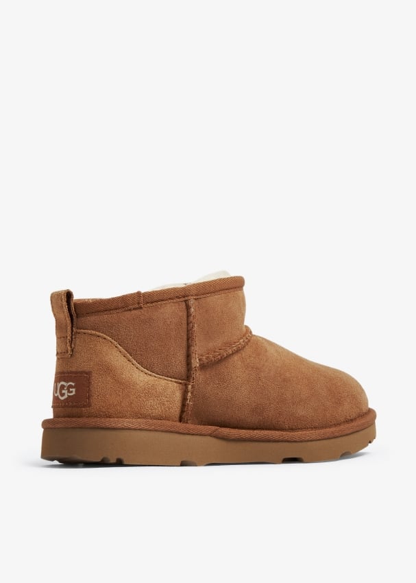 Ugg baby store boots size small