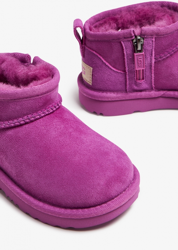 Beautiful boots for shop girl