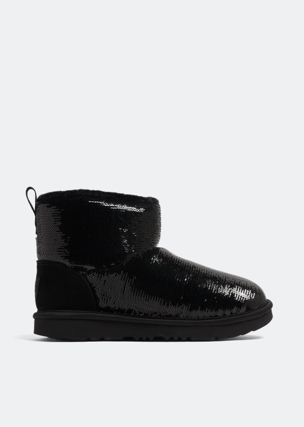 Uggs with fur ball discount