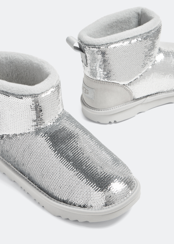 UGG Classic II Mirror Ball boots for Girl Silver in Kuwait Level Shoes
