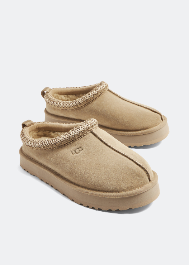 Beige ugg slippers hotsell