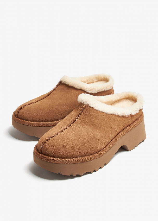 Shop Ugg Shoes Accessories for Women in USA Level Shoes