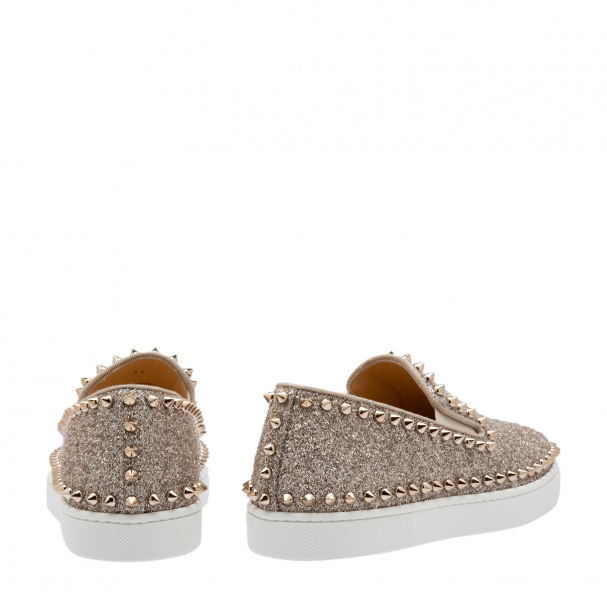 Louboutin pik sale boat woman