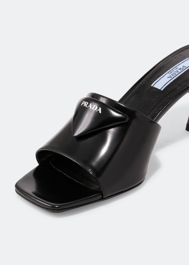Open toe mules black top