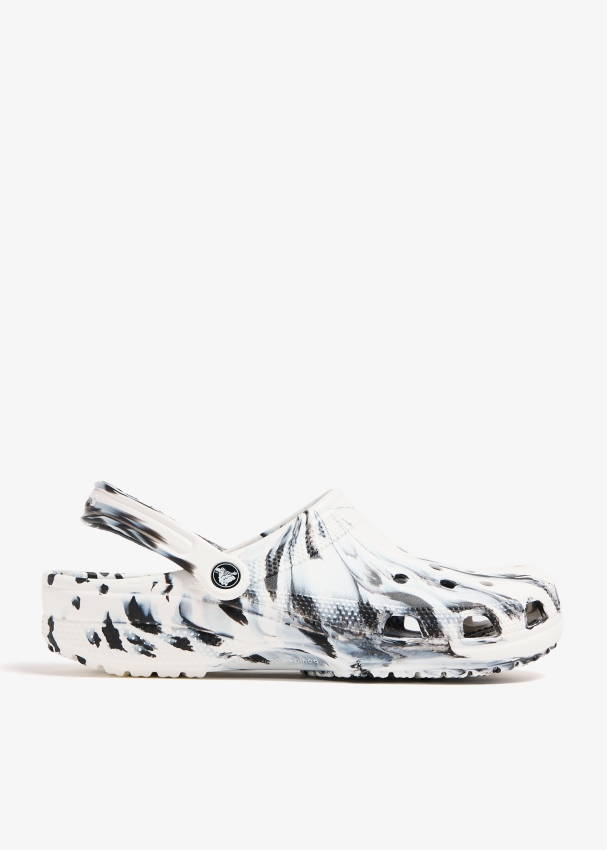 Marble crocs 2025