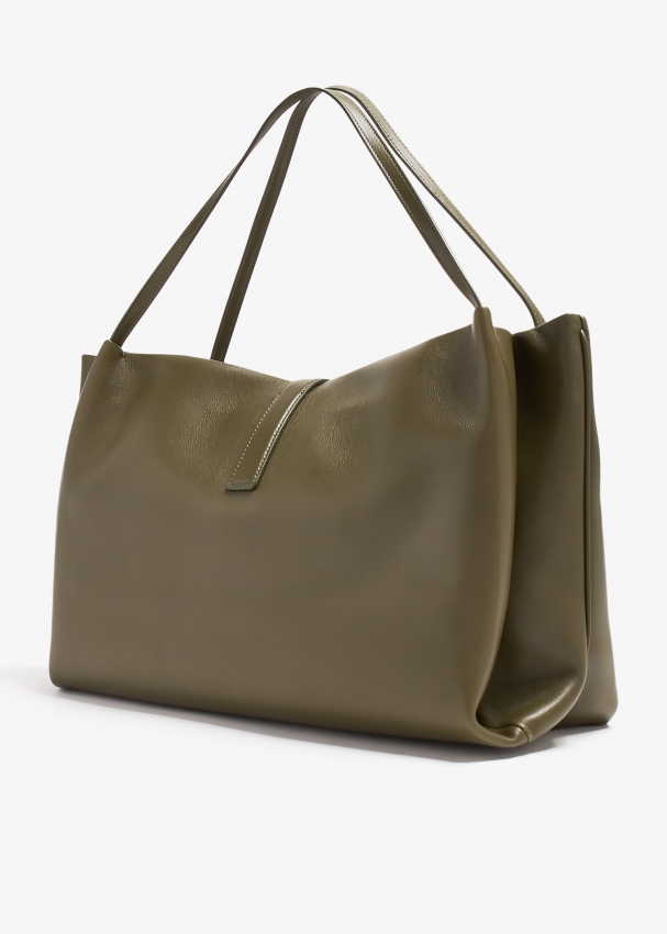 Khaki leather handbag 2025