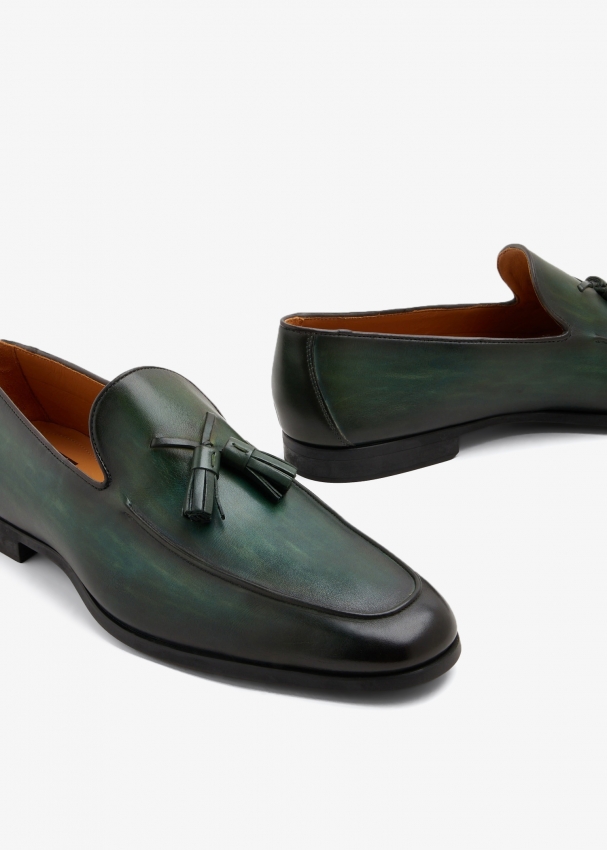 Magnanni Leather loafers for Men Green in UAE Level Shoes