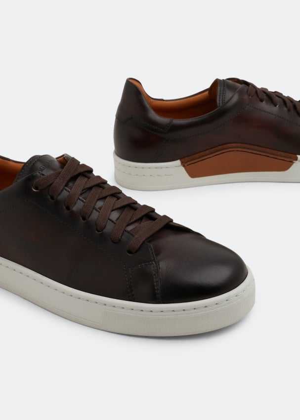 Magnanni cuervo leather hotsell sneaker