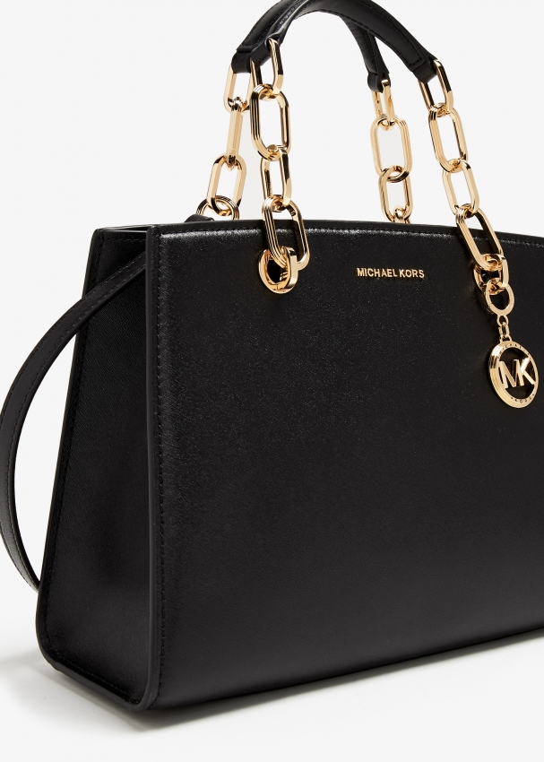 Michael kors bags kuwait hotsell