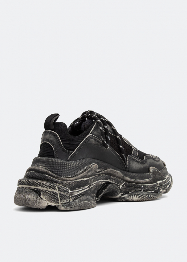 Black triple s balenciaga women's hotsell