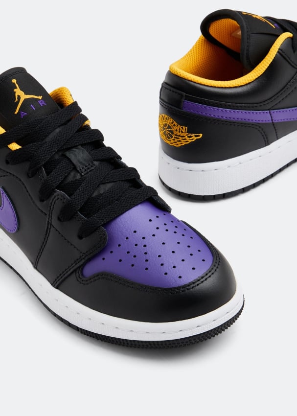 Jordan 1 low lakers store
