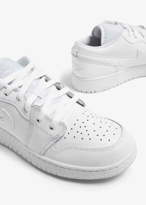 Nike Air Jordan 1 Triple White sneakers for Kids Unisex White in UAE Level Shoes