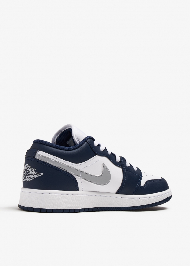 Blue jordan tennis shoes shop