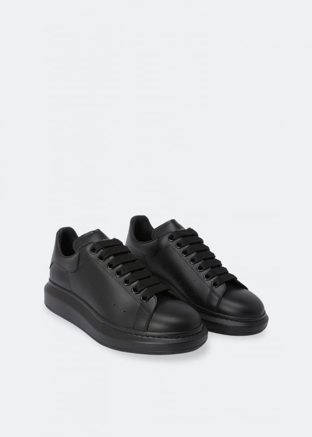Alexander mcqueen discount sneaker all black