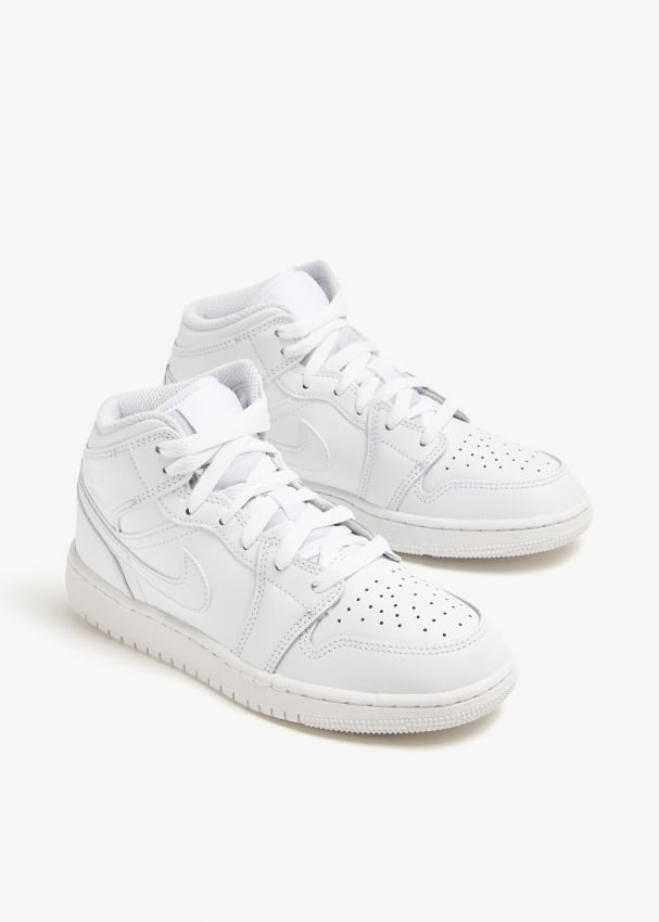 Air jordan 1 mid sneaker store