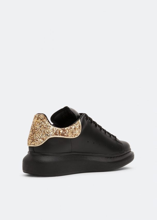 Black and gold alexander mcqueen shoes 2025