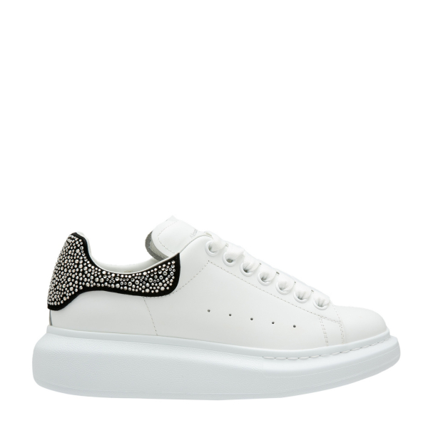 Oversized sneakers