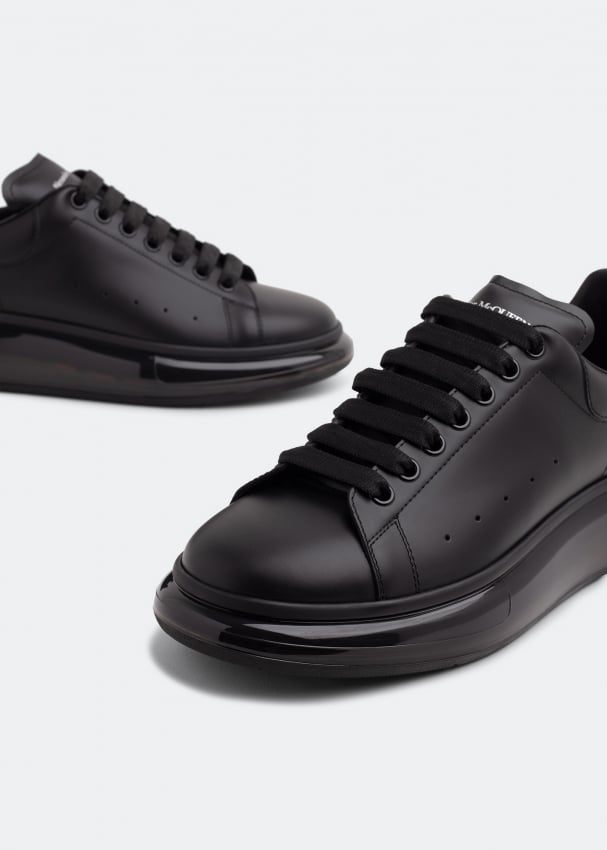 ALEXANDER MCQUEEN Oversized Sneakers in Black Leather (40) - More