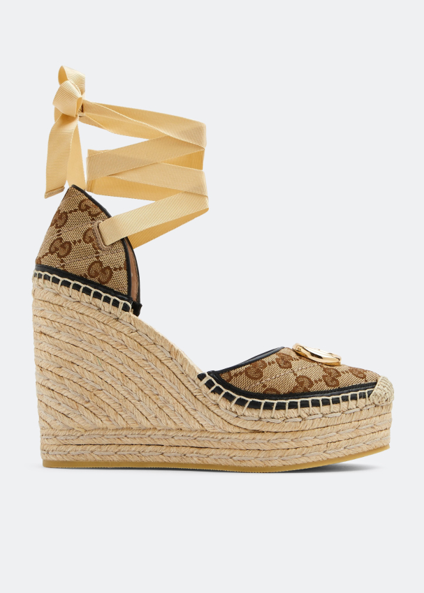 Gucci GG matelassé platform sandals for Women - Beige in UAE | Level Shoes