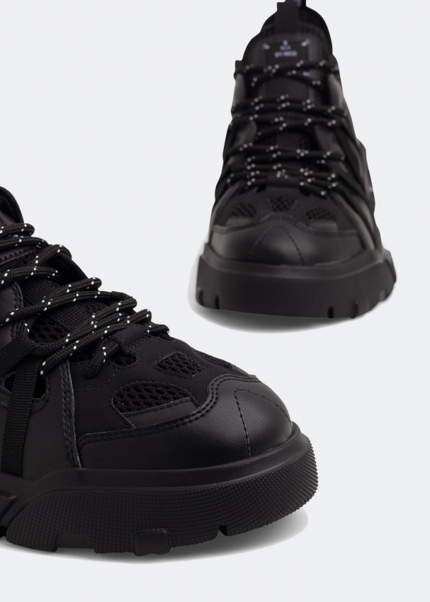 Mcq on sale mens shoes