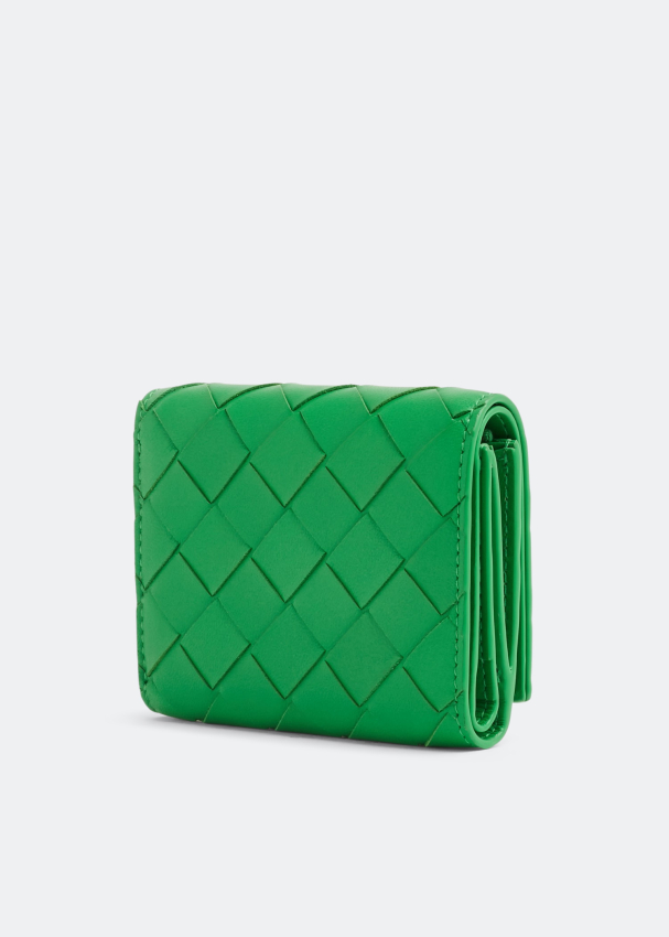 Bottega Veneta Tri fold zip wallet for Women Green in Bahrain Level Shoes