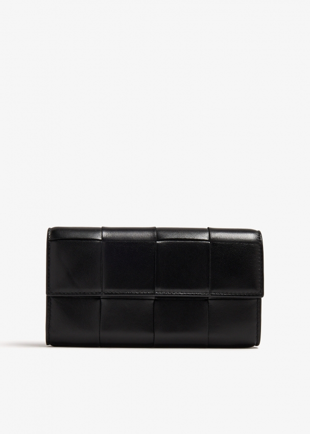 Bottega Veneta Flap wallet for Women Black in Bahrain Level Shoes