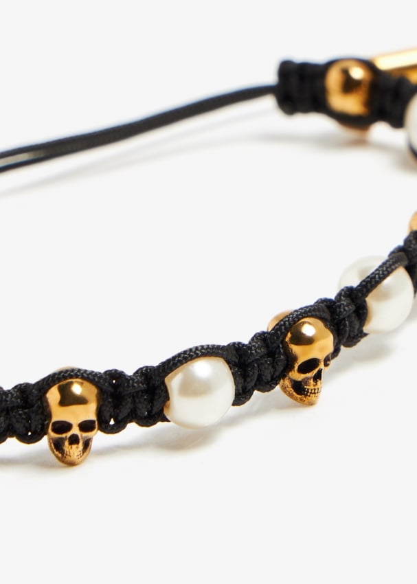 Skull friendship bracelet top