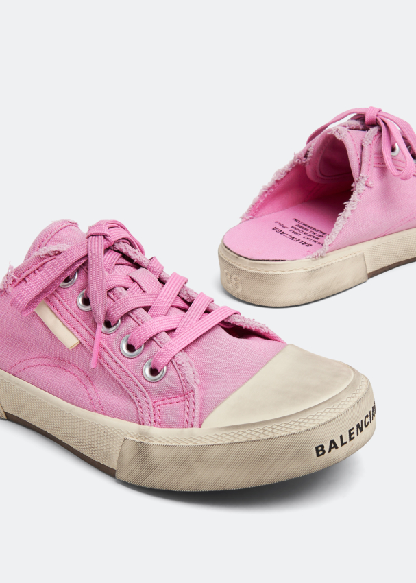 Balenciagas Winter 2022 360 Collection HD Sneaker Arrives in Fluo Pink   Hypebeast
