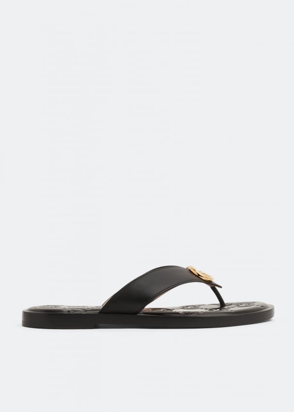 Gucci Double G Leather Thong Sandals | Wardrobe Icons