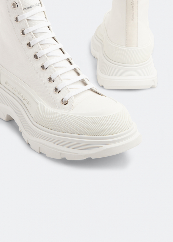 McQueen Tread Slick boots for Men White in Bahrain Level Shoes