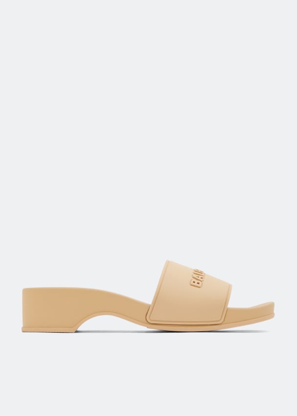 Gucci rubber 2025 slides women's sale