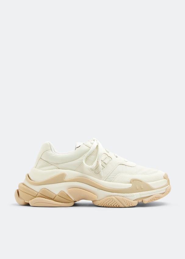 Balenciaga Triple S sneakers for Women - White in UAE | Level Shoes