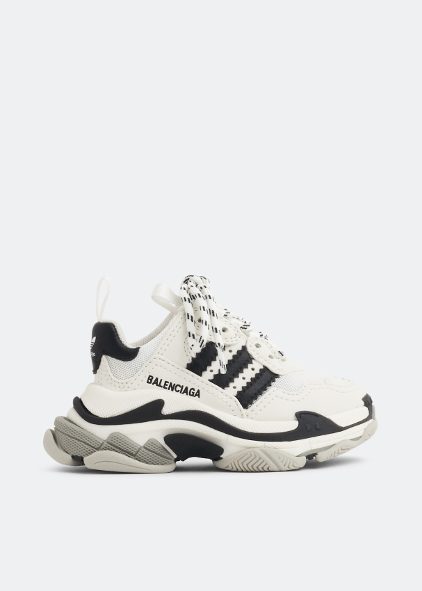 Balenciaga x adidas Triple S sneakers for Unisex - White in UAE | Level ...