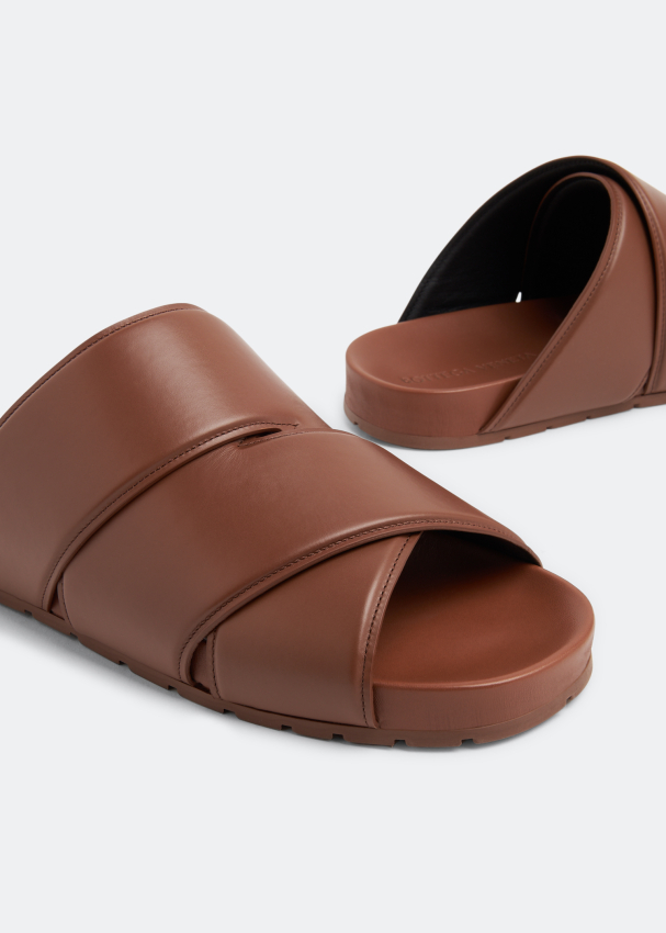 Bottega Veneta Bridge sandals for Men Brown in Bahrain Level Shoes