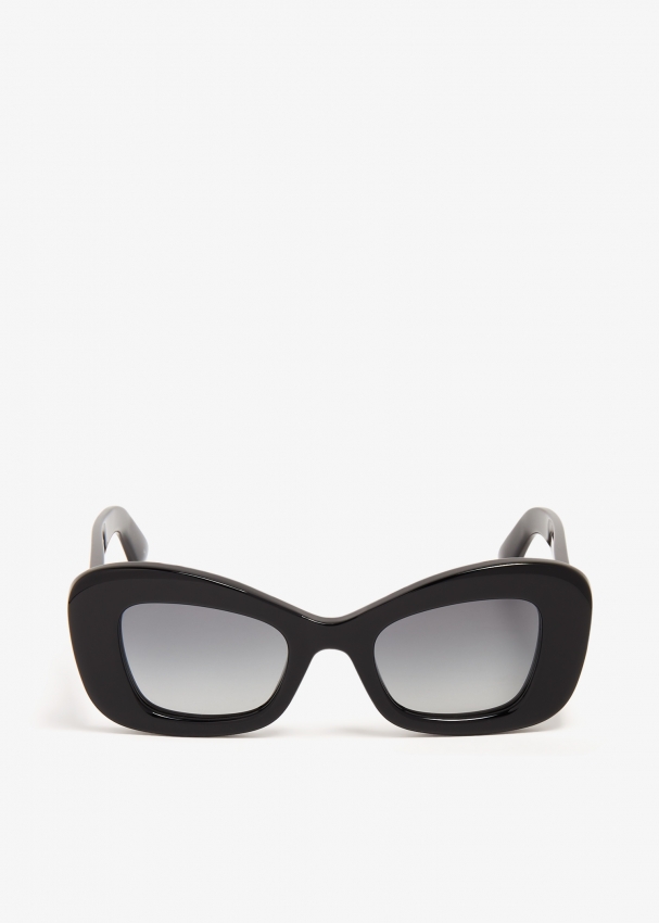 McQueen Bold cat eye sunglasses for Women Black in Bahrain Level Shoes