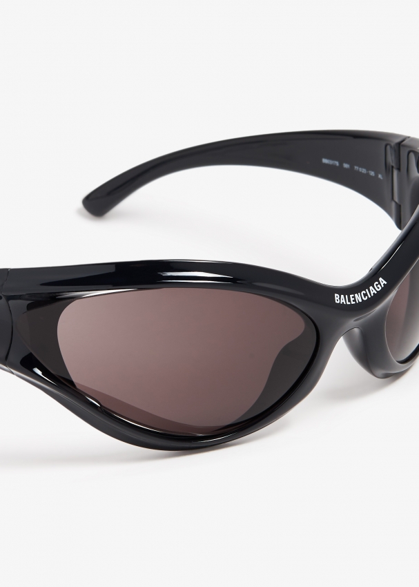 Balenciaga Dynamo round sunglasses for Men - Black in UAE | Level Shoes