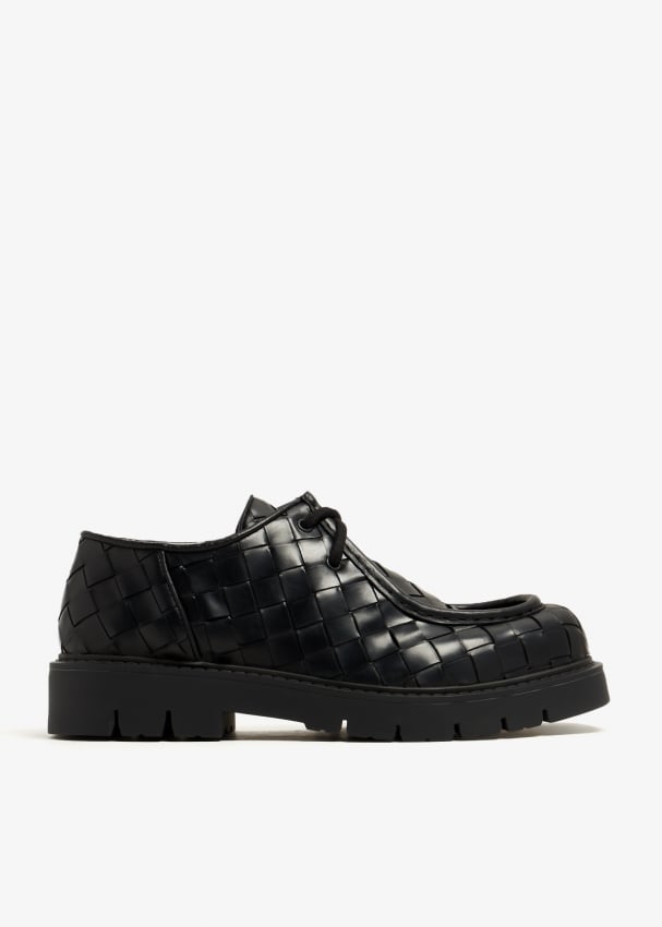 Bottega Veneta Haddock lace up shoes for Men Black in Bahrain Level Shoes