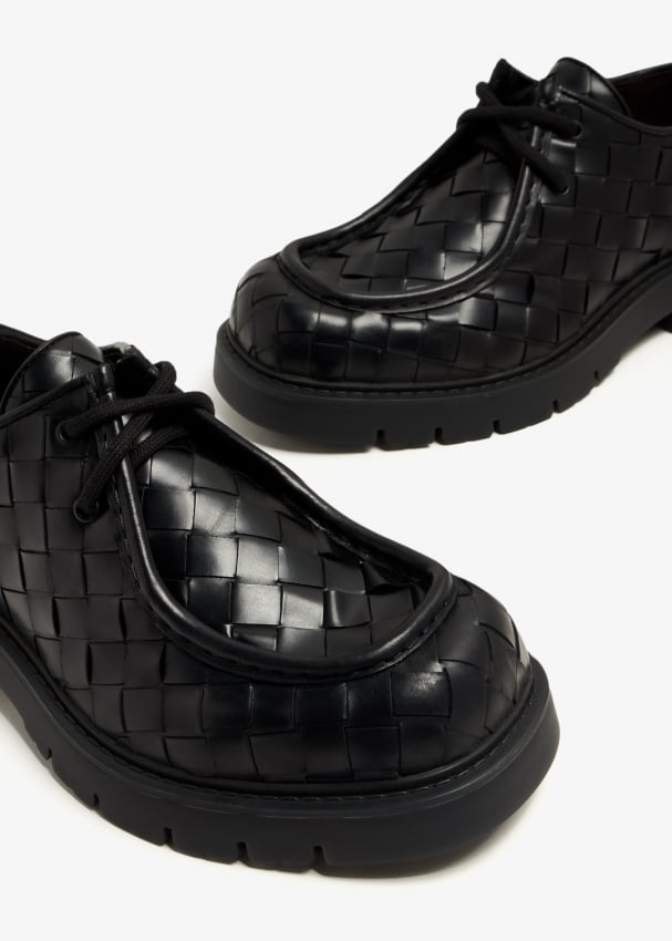 Bottega Veneta Haddock lace up shoes for Men Black in UAE