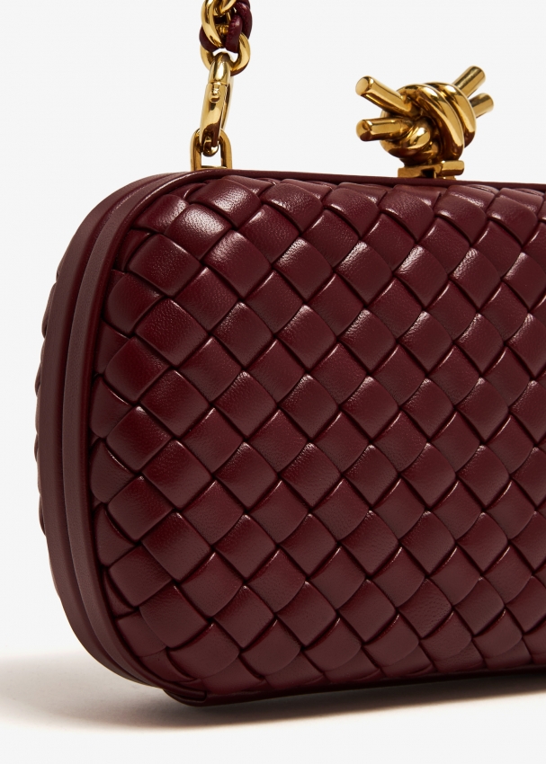 Bottega Veneta Knot Chain clutch for Women Burgundy in Kuwait Level Shoes