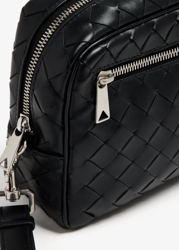 Bottega Veneta Intrecciato wristlet pouch for Men Black in Bahrain Level Shoes