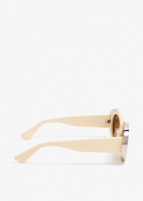 Alexander McQueen The Grip Oval sunglasses for Women - Beige in