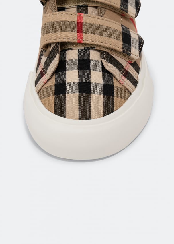 Burberry markham slip on sales