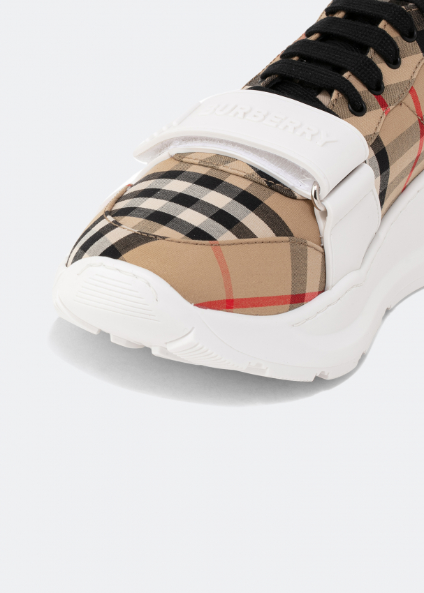 Burberry Regis sneakers for Women Beige in UAE Level Shoes