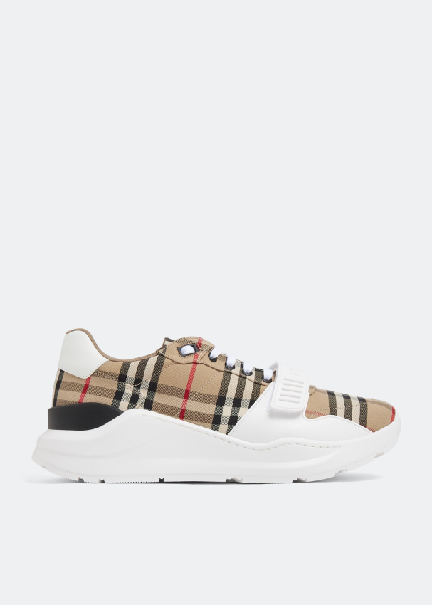 Burberry Regis sneakers for Men Beige in UAE Level Shoes